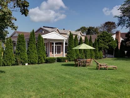 Budget Host Inn and Hotel